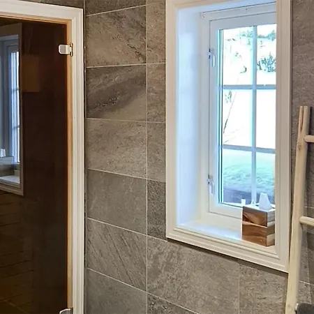 5 Bedroom Beautiful In Gol Prázdninový dům
