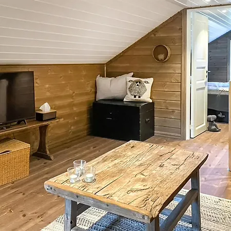 Prázdninový dům 5 Bedroom Beautiful In Gol